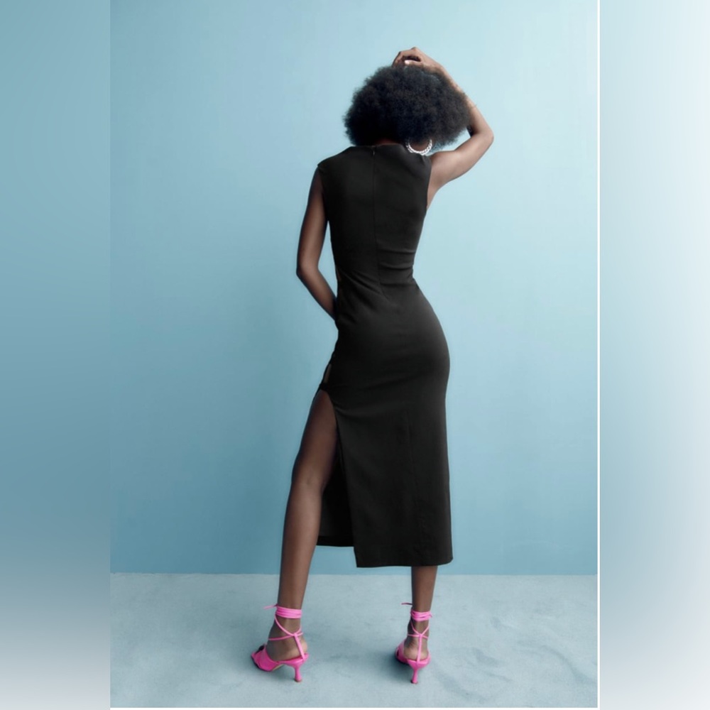 SIDE CUT OUT MIDI DRESS - Picture 5 of 9